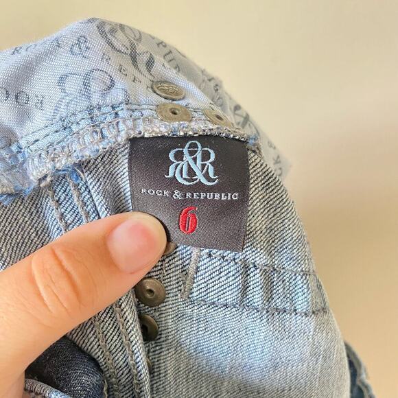 ROCK & REPUBLIC Jeans Kasandra Boot Cut Studded Dark Wash Mid Rise Denim 6 - Picture 4 of 8